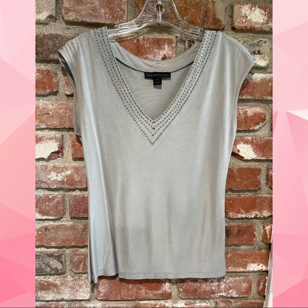 Silver Express XS vneck sleeveless rayon top